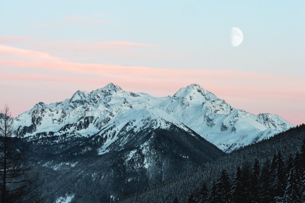 Snowy Mountain 1287145 1024x682